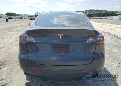 2024 Tesla Model Y z USA, uszkodzony, nr VIN 7SAYGDED2RF094708